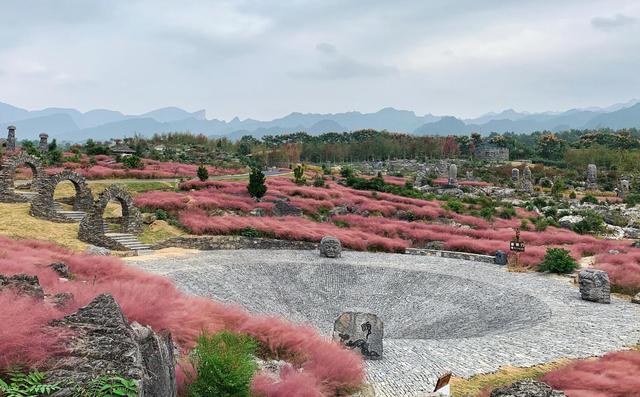 園區和巫儺文化展示園區的綜合景區——重慶酉陽疊石花谷正式對外開放