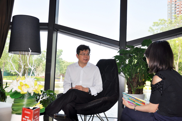 冯奎：社会治理重心下移 智慧社区迎来加速度