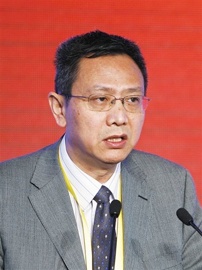 贾康许善达刘桓范小冲目前,重庆,上海作为房产税试点已近2年,进一步