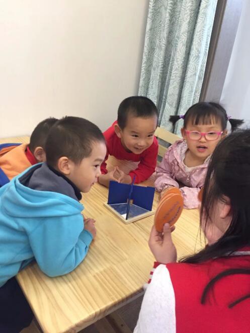 让教育触手可及 小孔雀成长中心正式启幕