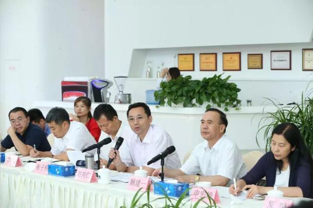 "军‘芯’民‘芯’中国‘芯’"首创军民融合研讨会举办