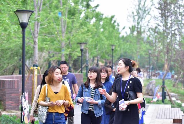 亿元级半山公园爆发“枪战” 西山艺境火热“吃鸡”