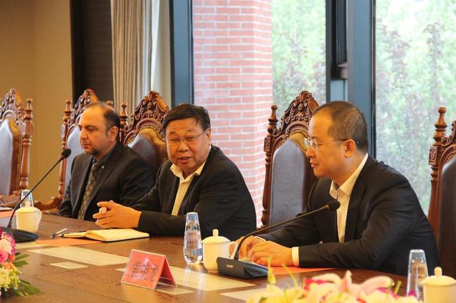 盈时集团与以诺教育集团战略合作签约仪式成功举行