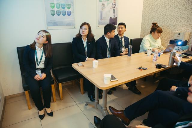 链家美女中介：2年搬6次家 一边赚钱一边考研