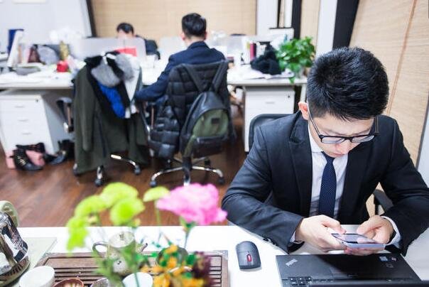 90后房产销售员一年能卖5.5个亿