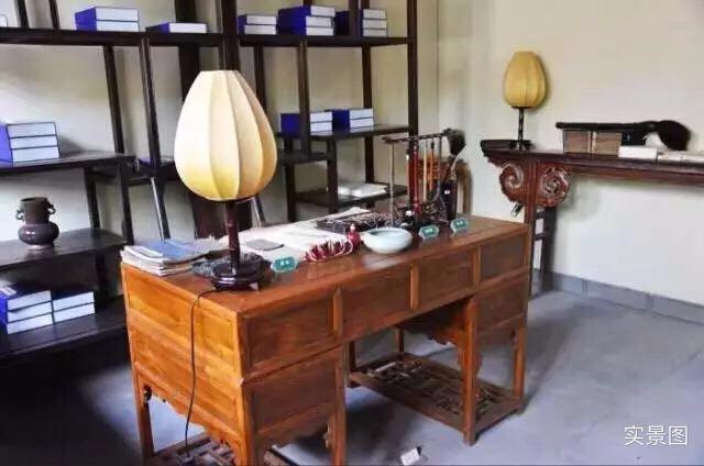 一山一水一座城 一景一墅一河谷