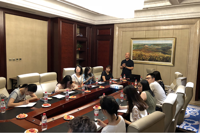 十媒体莅临寓居远洋公馆服务公寓感受“寓居之美”
