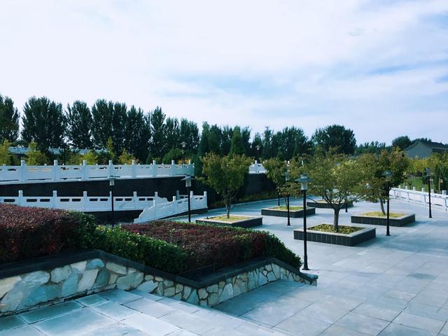 取材于山水落笔于林湖 阐释新都市人的生活态度