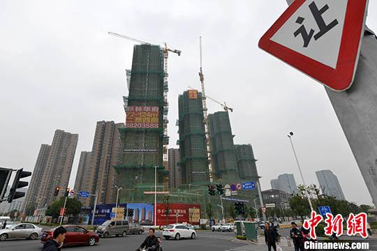 楼市调控之下：政策高压态势持续 房企竞速布局