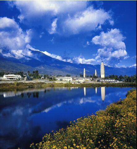 倦了水泥森林 不如诗意栖居在大理北京湾