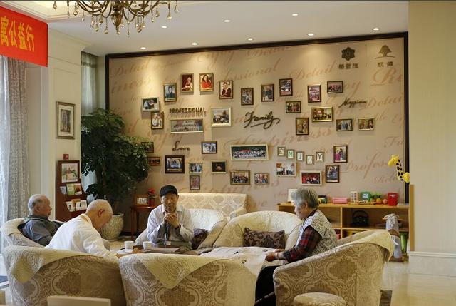 椿萱茂的90后养老护理员：用青春陪你慢慢变老