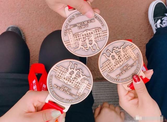 永定河孔雀城英国宫 奔跑吧固安