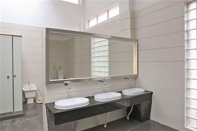 别墅?高"颜值"公厕