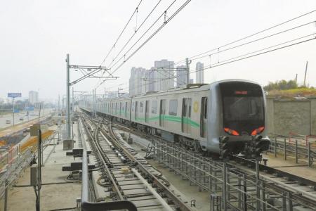 龙泉直达温江 地铁4号线二期贯通空载试运行