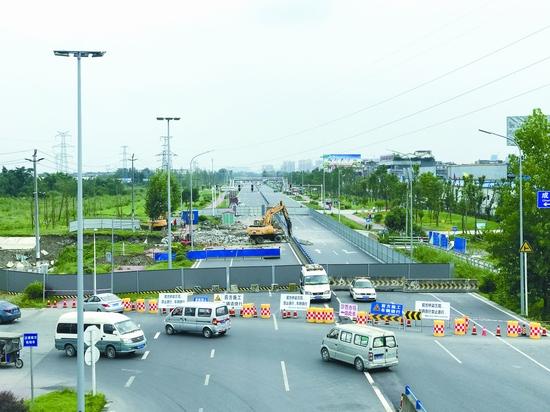 成都沙西线香脂河桥梁出现沉陷恢复通车需四个月