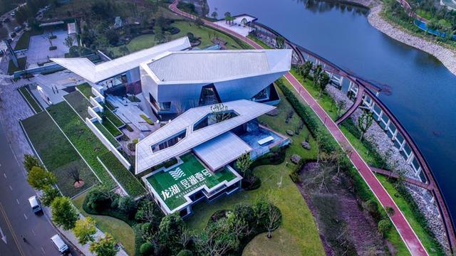 两江新区将建重庆首个大型滨水商业礼嘉天街开工仪式今日举行