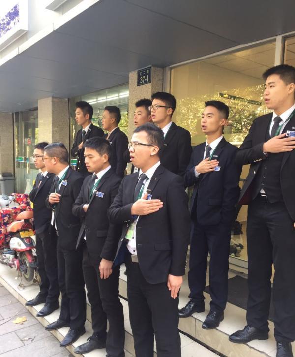 大学生中介的一天:带看9套房无成交_房产福州站_腾讯网