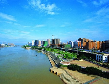 市水务局局长马成辉做客今日惠州网"惠民在线"论坛时介绍,针对新开河