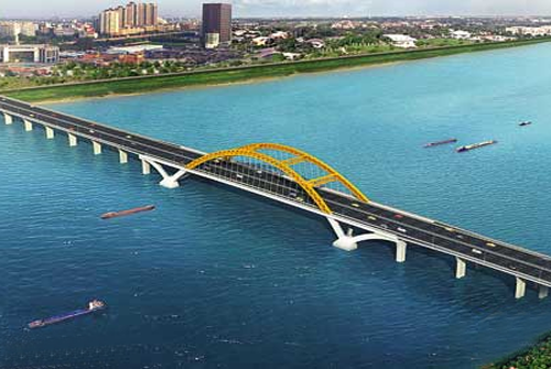 那东江上一共五座桥,其中三座就是以在惠州进行房地产开发的企业来