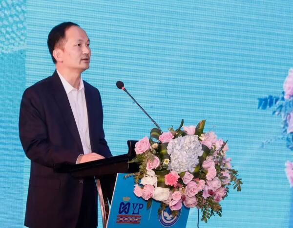 区管委会黄伟忠常委在会上作了重要工作指示,肯定了协会过去一年的