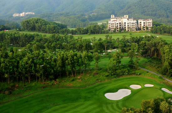 元月1日起观澜湖向青少年免费开放张连伟球场