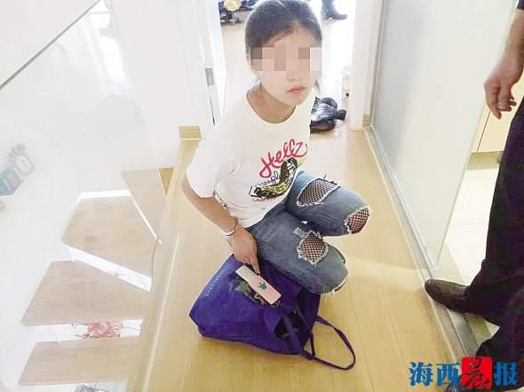 住楼中楼着时尚装一高端聋哑扒手团伙在厦落网