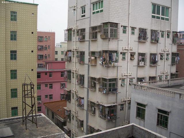 出租屋被私下转租 新房客扰民向谁诉?