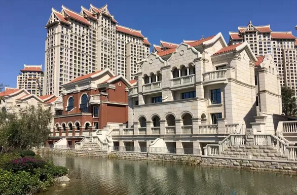 水晶湖郡:家门前的美景 花再多钱也买不到