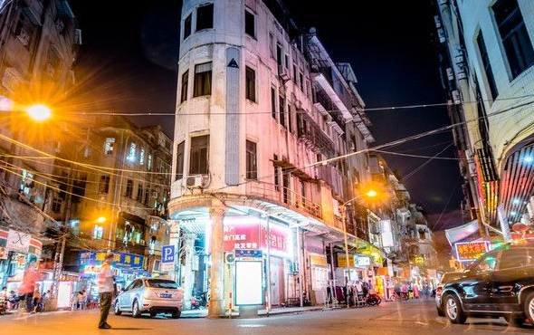 厦门网讯(海西晨报记者陈小斌)昨日,记者从厦门市交警支队获悉,镇海路