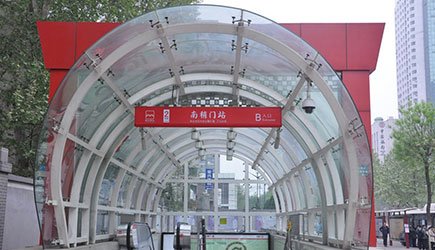 地铁2号线南稍门站