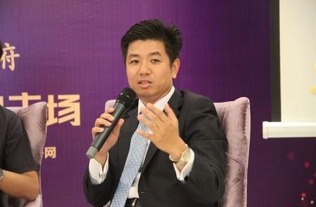 广州中原地产副总经理,知名房地产专家黄韬发言