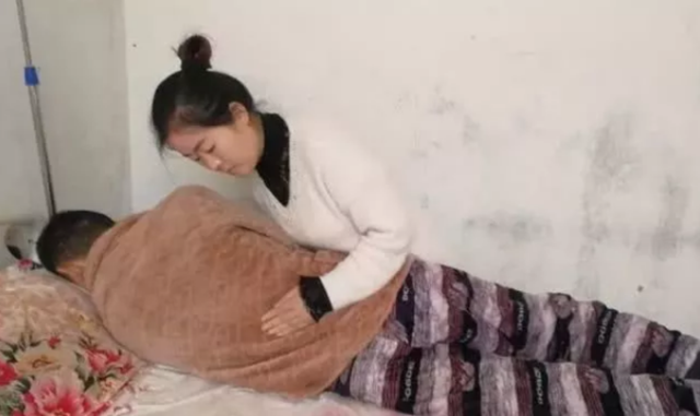 徐州姑娘与植物人新郎完婚：“欠”我4年的婚礼必须还