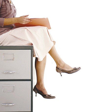 儿童跷二郎腿的危害有哪些