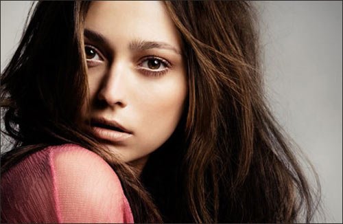 "巧克力美人"摩根-杜布莱德(图)