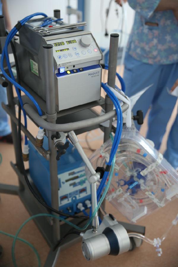 燕达医院"魔肺(ecmo)抢救小组—生命的最后防线