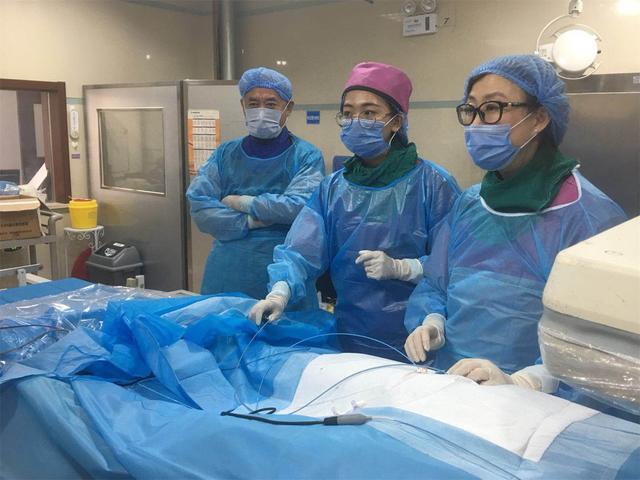 “我来当医生”：国内权威媒体记者走进锦州医大一院