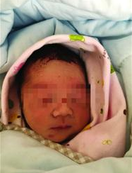 葫芦岛一婴儿被弃街边超12个小时 仅裹一条小棉被