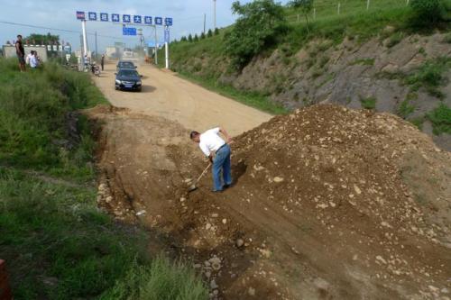 熊岳温泉片区污水管网改造 部分路段实行封闭交通