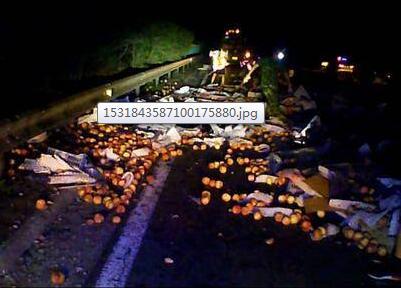 鞍山高速公路两车相撞 致一死一伤