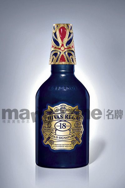 酒瓶魅力:时尚与文化的探戈