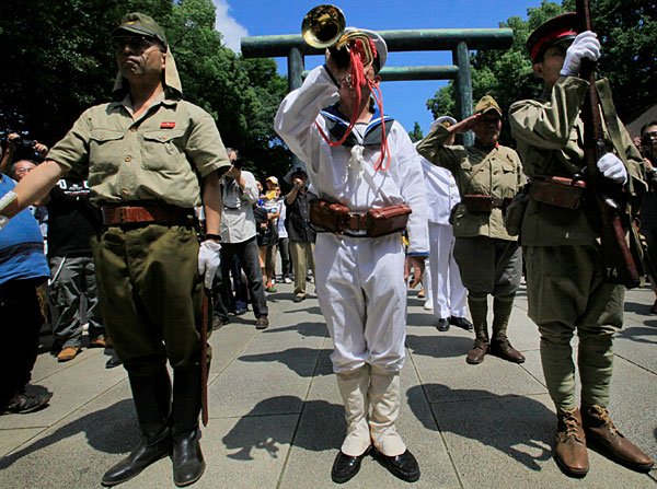日本战败日,又见右翼分子招魂(转载)