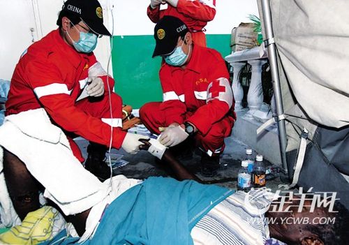 中国宣布增援海地