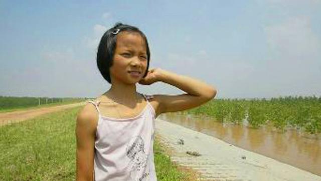 98年洪灾中抱树获救7岁女孩成为铁路警察