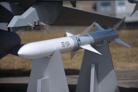 日前军官:中国国产空空导弹不足以对抗美国