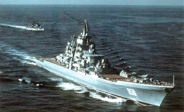 狭路相逢,中国战舰与美苏巡洋舰海上斗法