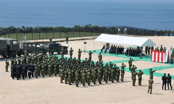 自卫队高官陪美司令登上监控解放军的岛