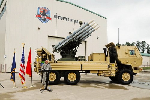 很多人可能感觉奇怪,为什么新一代防空导弹的射程要求在50公里,我们