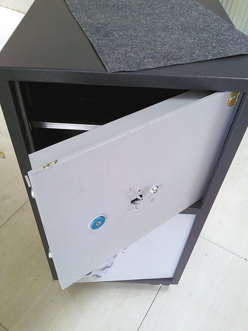 保险柜被撬 保险柜撬