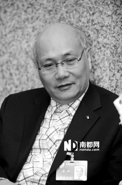 政协委员蒋洪:税收权应该马上收归全国人大