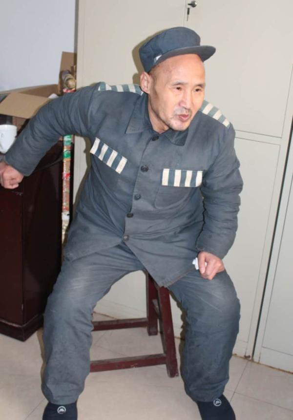 在监狱爬行多年,不要减刑